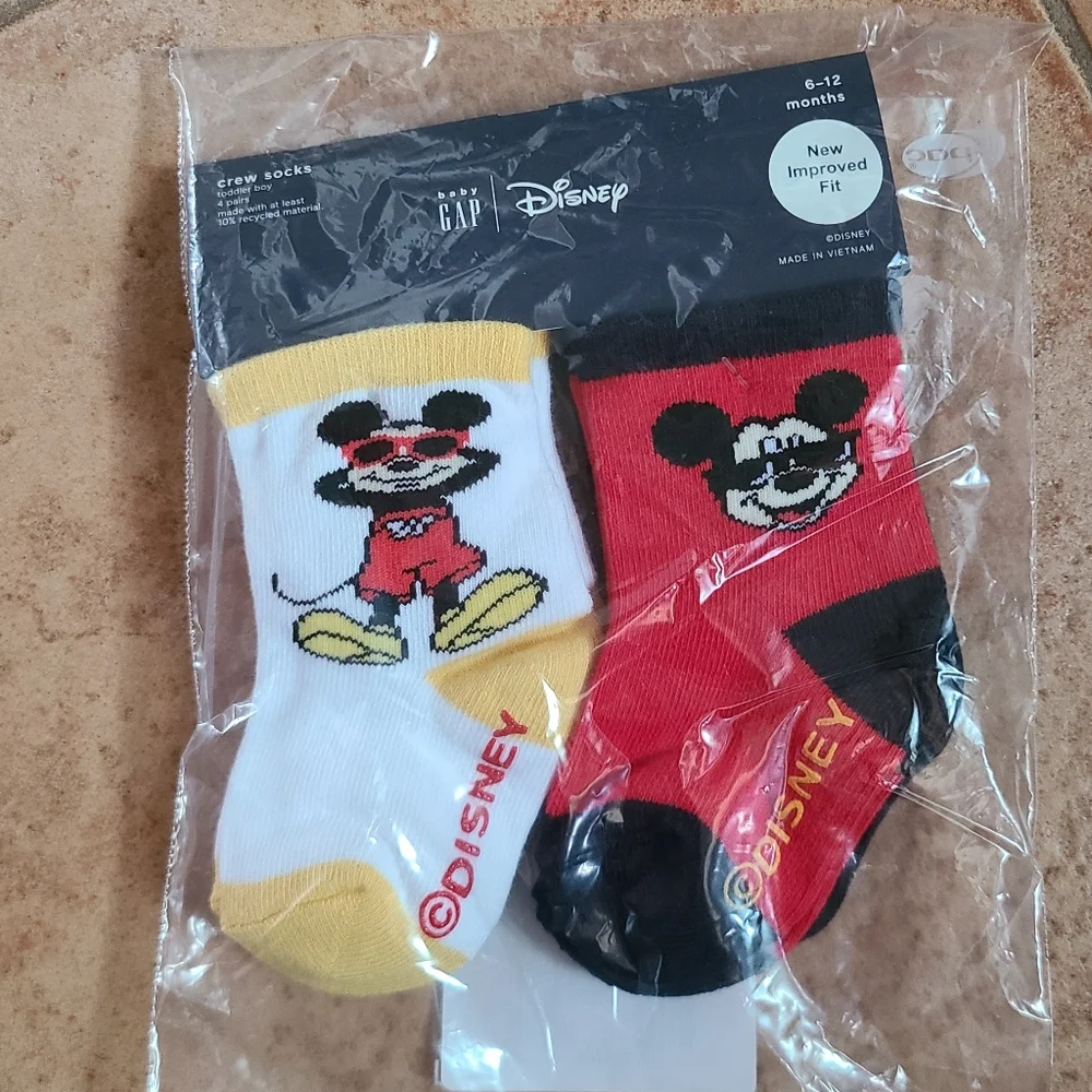 👀50% OFF - NWT‼️ GAP Kid's 4-pack of Mickey Mouse Socks